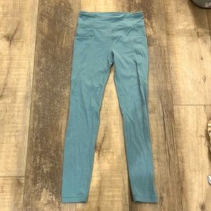 Girls athletic leggings